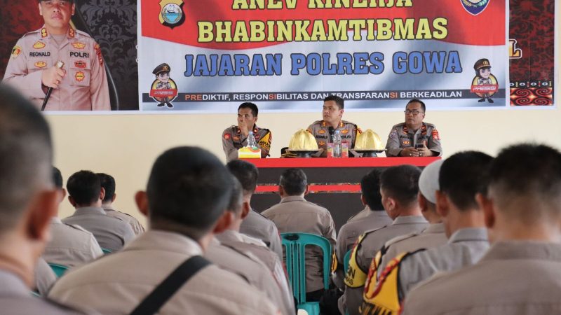 Pimpin Anev Kinerja Bhabinkamtibmas, Ini Arahan Kapolres Gowa
