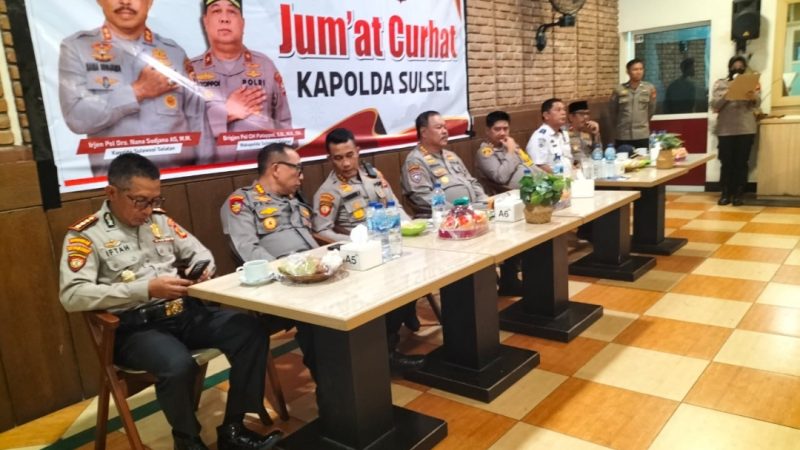Dirbinmas Polda Sulsel Gelar Jumat Curhat Di Kec. Wajo Makassar , Warga Keluhkan Pungli