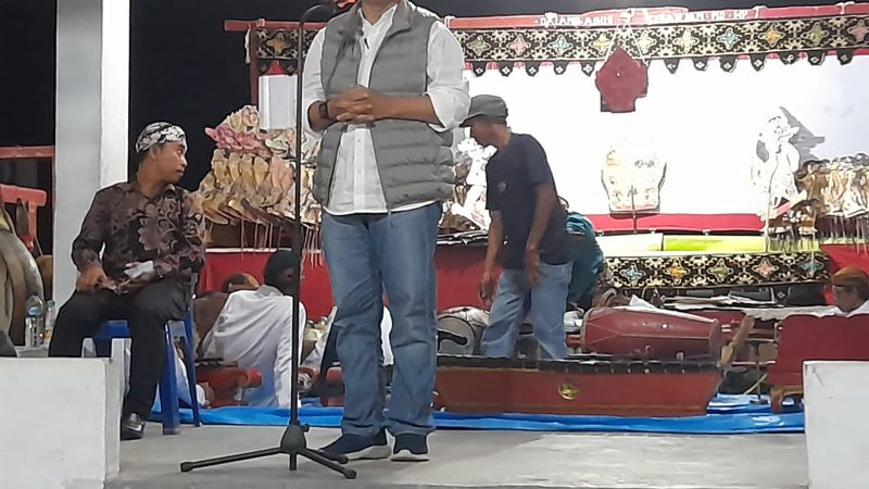 Wabup Suaib Rayakan malam Tahun Baru Islam Bersama Dengan Masyarakat Desa Sidomukti