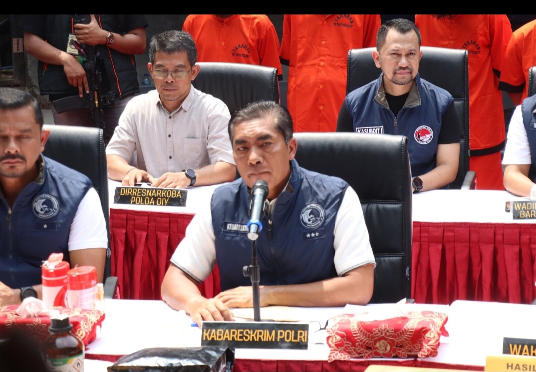Bareskrim Bongkar Peredaran Gelap Narkoba Modus Keripik Pisang
