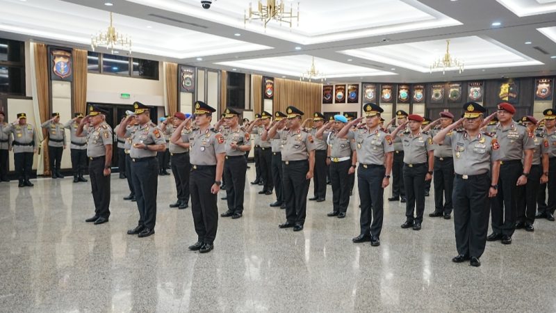 Kapolri Naikan Pangkat 45 Pati Polri, Ada Satu Polwan Jadi Jenderal