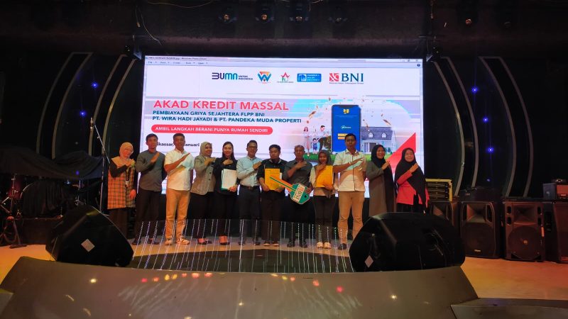 PT. Wira Hadi Grup Gelar Akad Kredit Massal di Hotel Claro Makassar 