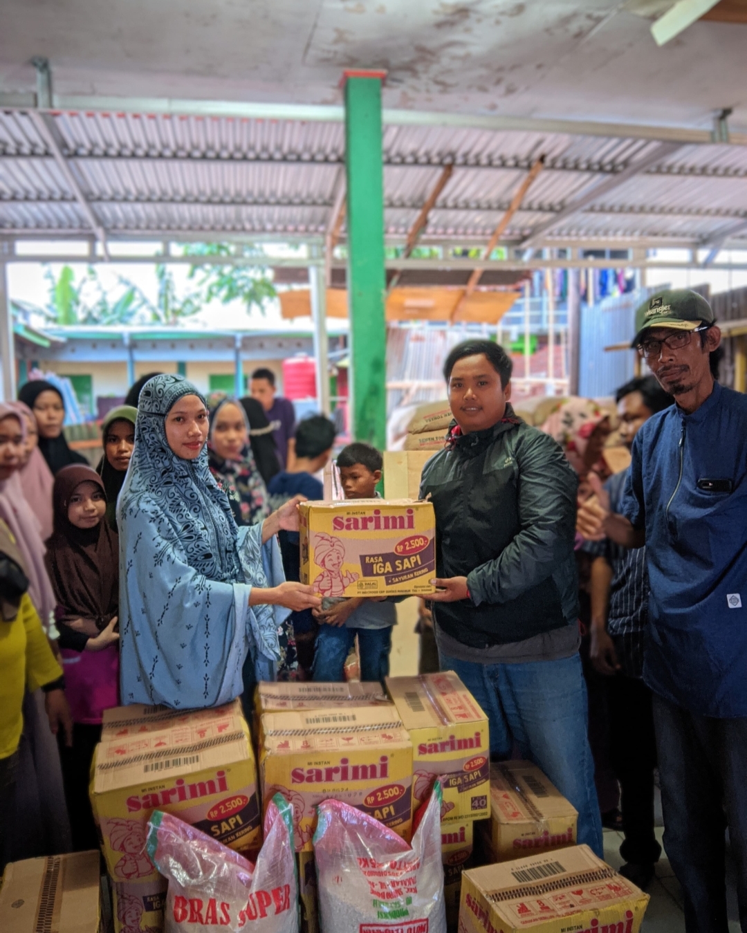 Husniah Talenrang Dalam Tim Gemilang Berbagi, dan Berharap Agar Anak Panti Asuhan Sukses Kedepan