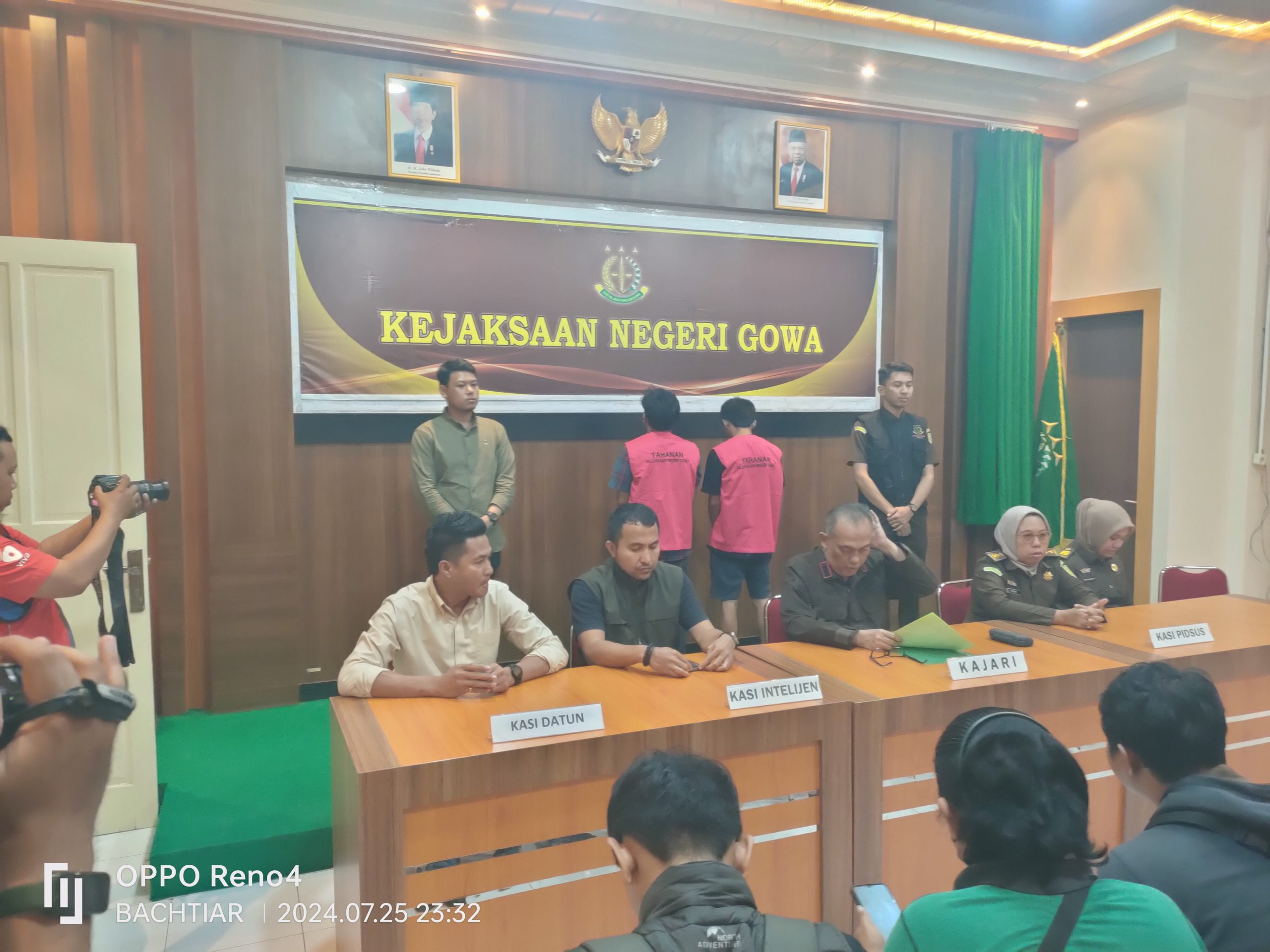 Kajari Gowa Mengamankan 2 (dua) Orang Tersangka Dalam Pengerjaan Proyek Pembangunan Irigasi Bendungan Bili-Bili