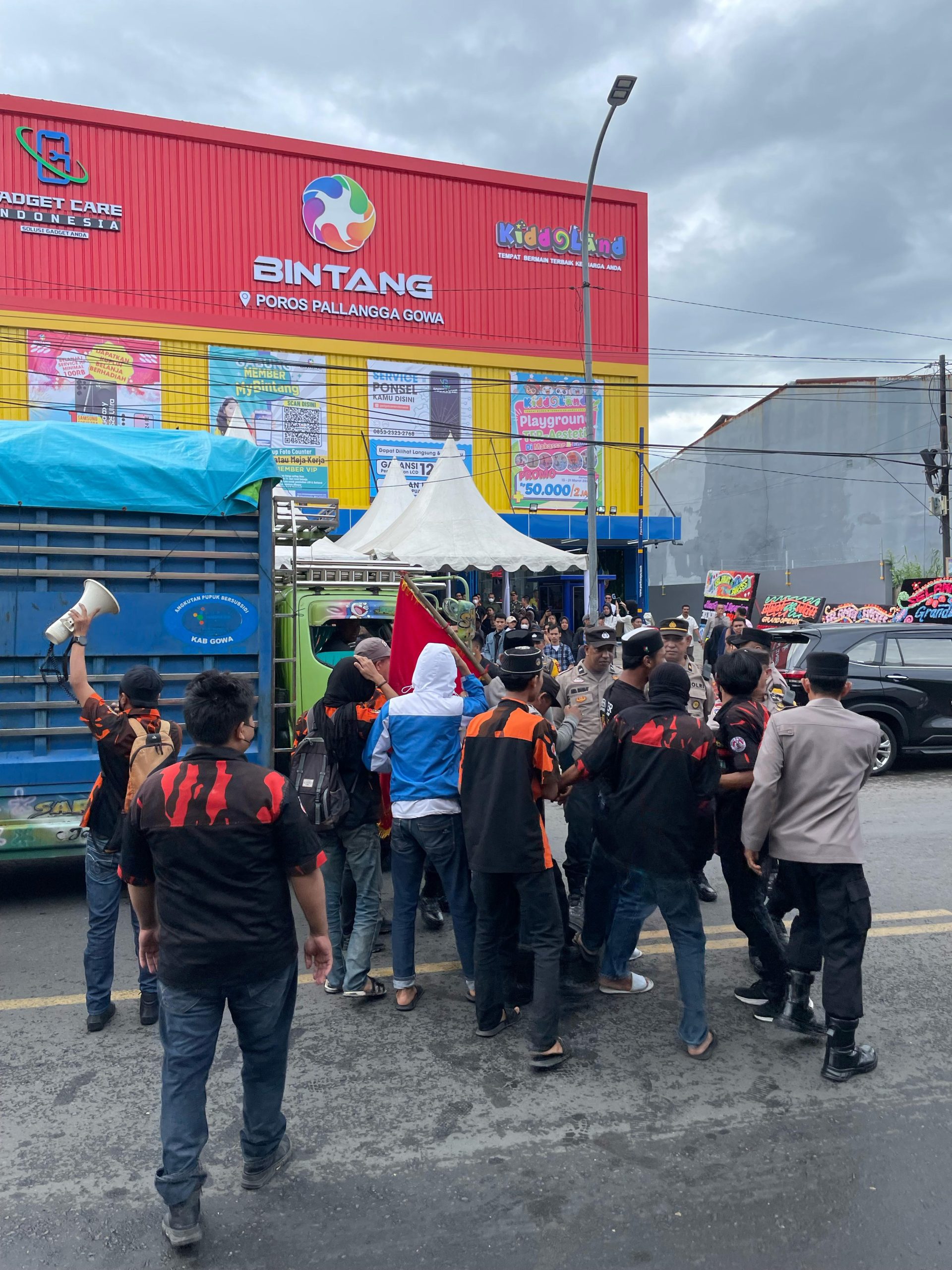SAPMA PP GOWA Tolak Keberadaan Toko Bintang Di Palangga