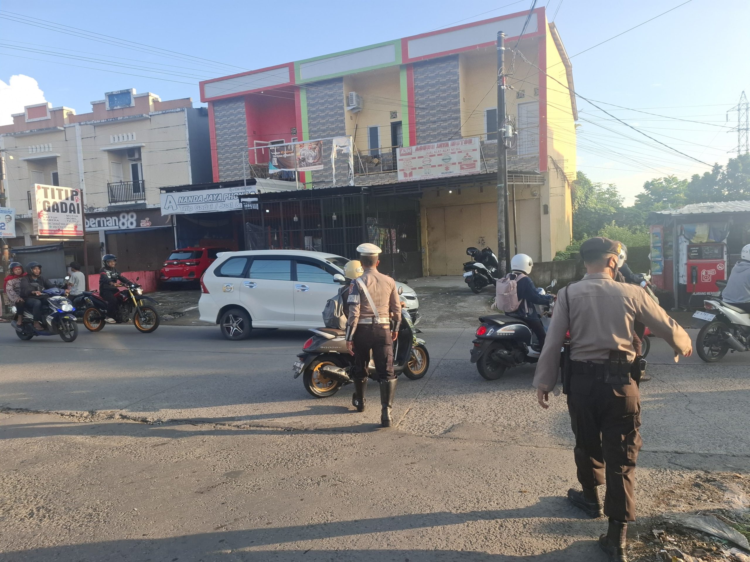 Program Commander Wish/Strong Point Terus Digencarkan oleh Polres Gowa di Titik Rawan Macet