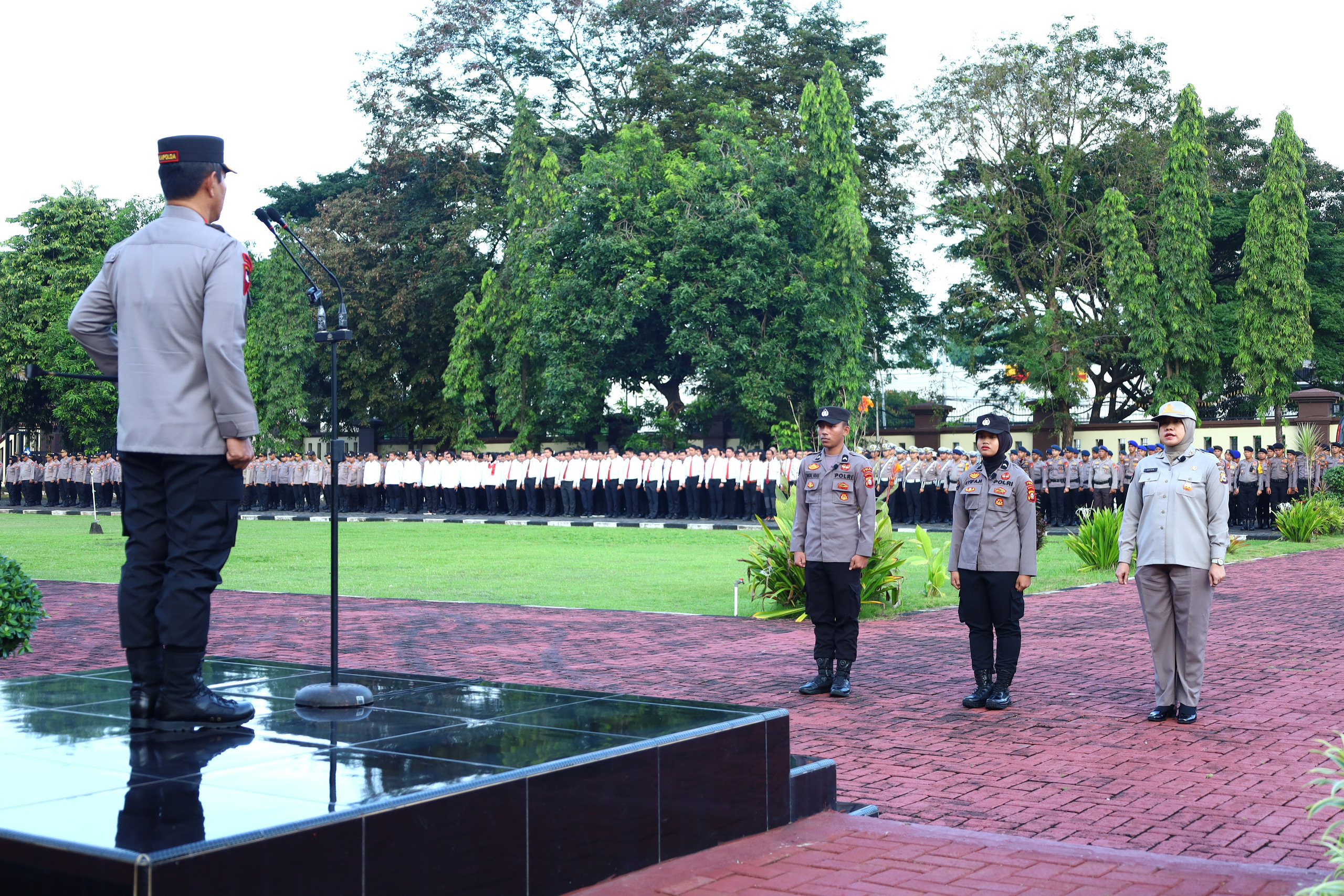 Kapolda Sulsel Pimpin Apel Pagi, Tekankan Pentingnya Tanggung Jawab dan Integritas Personel