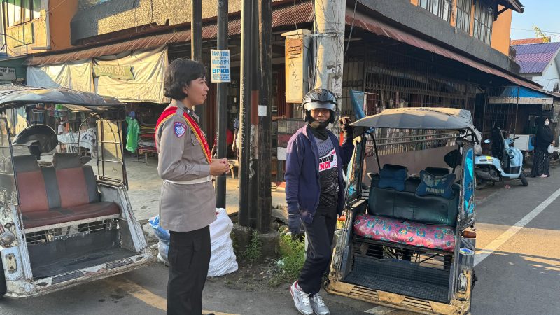 Polres Gowa Gencarkan “Patroli Polwan Menyapa” dan Bakti Kesehatan Gratis untuk Warga