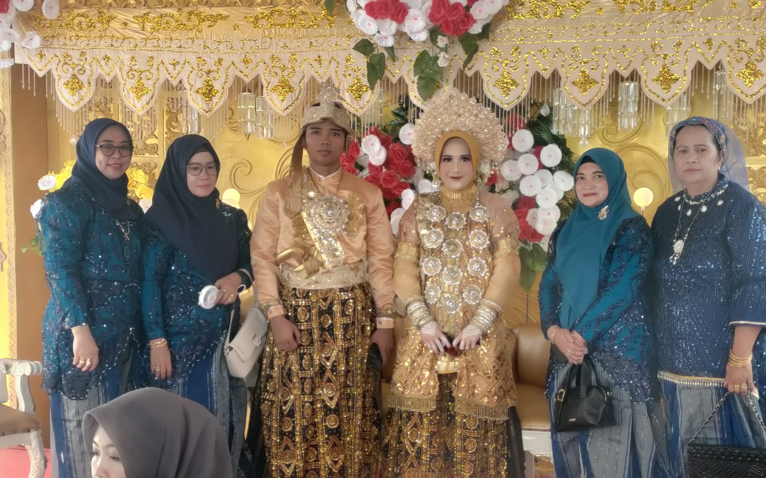 Keluarga Besar Dari Panciro Mengucapkan Selamat Atas Pernikahan Mantasya Ahmad Dengan Serda Nurhidayat