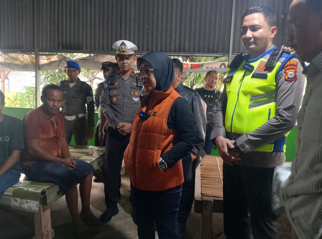Kapolres Bersama Bupati Gowa Tertibkan Kendaraan Truk di Jalan Poros Pattallassang