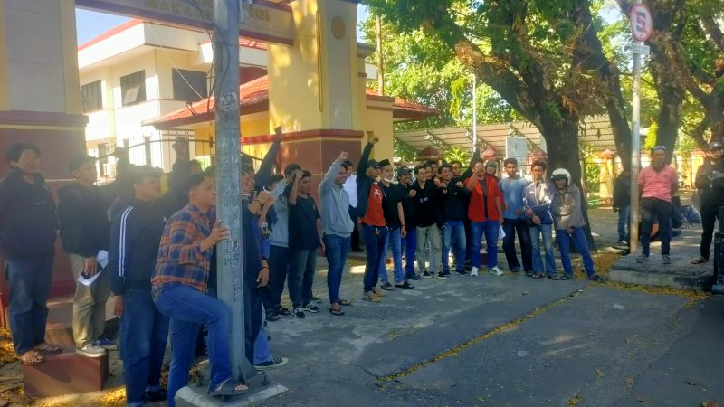 (AMPK) Geruduk Pengadilan Tinggi Makassar: Vonis Mira Hayati dan Agussalim Dinilai Ringan Sekali Tidak Sesuai Tuntutan Jaksa