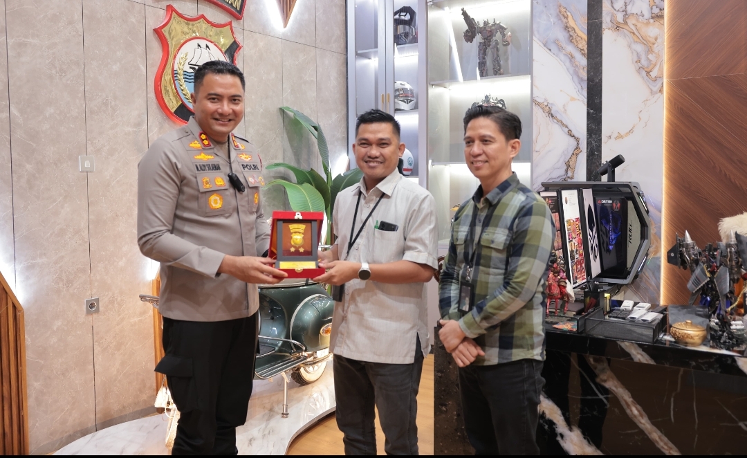 Polres Gowa Terima Bantuan 2 Unit Sepeda Motor dan 150 Paket Sembako dari BRI Sungguminasa