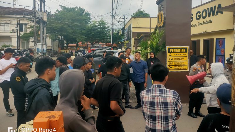 Ada Apa !!! “Satuan Reserse Narkoba Polres Gowa” Didemo Sama Mahasiswa,ini Alasannya !