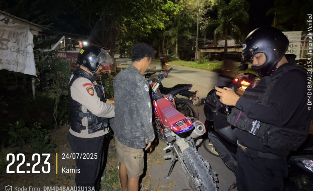 Unit Perintis Presisi Samapta Polres Gowa Lakukan Giat Dialogis dan Blue Light