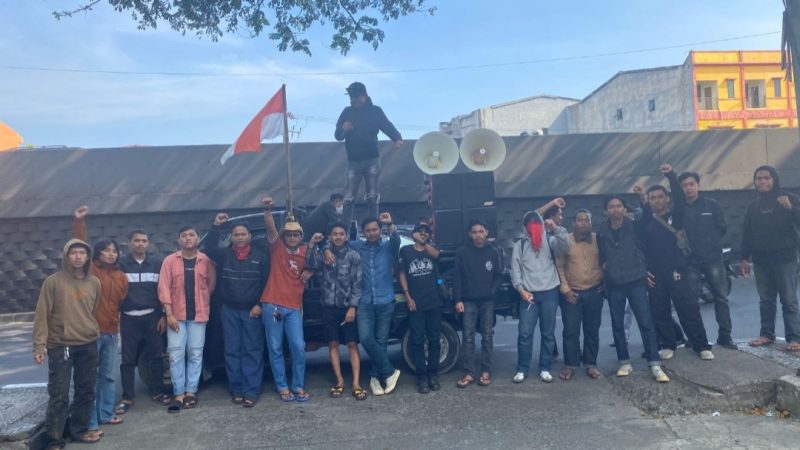 Aksi Jilid II yang Dilakukan Aliansi Masyarakat Pemerhati Keadilan (AMPK)  di Pengadilan Tinggi Makassar
