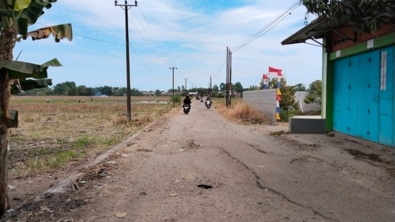 80 Tahun Indonesia Merdeka; “Warga Menangis”, Jalan Poros Moncobalang Gowa Rusak Parah