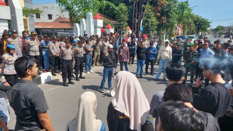 Unjuk Rasa di DPRD Gowa Berlangsung Kundusif Pengamanan Dipimpin Langsung Kapolres Gowa