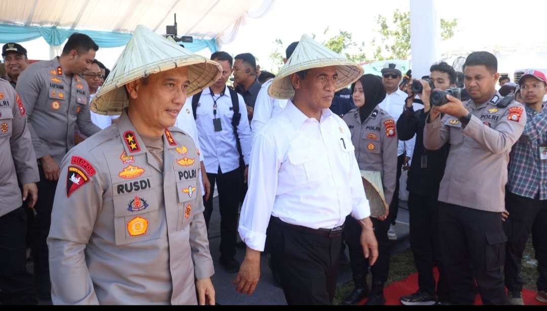 Menpan RI dan Kapolda Sulsel Hadiri Panen Raya Jagung Pabbentengan Kec Bajeng Kab Gowa