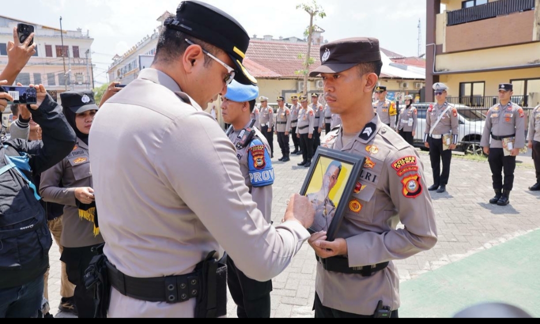 Polres Gowa Tegakkan Disiplin Lewat PTDH dan Apresiasi Personel Berprestasi