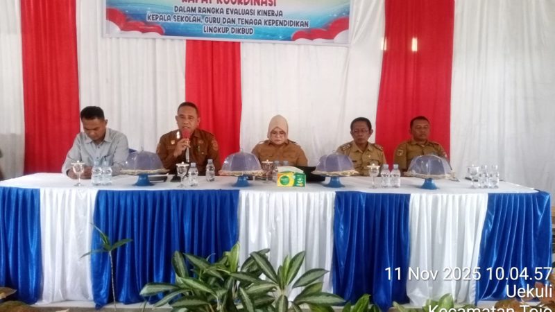 Jelang Akhir Tahun Kadis Dikbud Touna Evaluasi Kinerja Dan Jalin Silaturahmi Para Guru&nbsp;