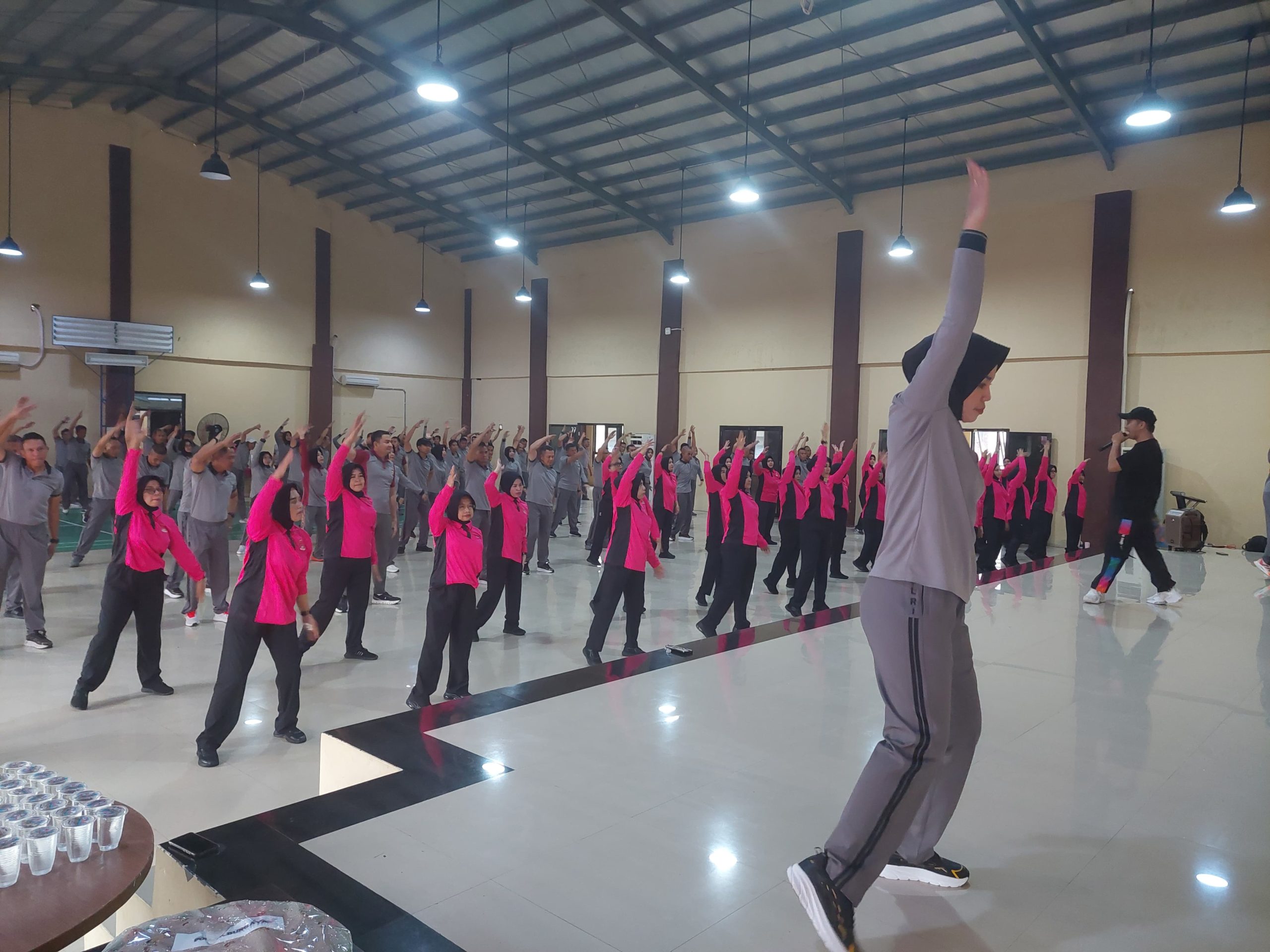 Jaga Kebugaran dan Kekompakan, Polres Gowa Gelar Olahraga Pagi Bersama