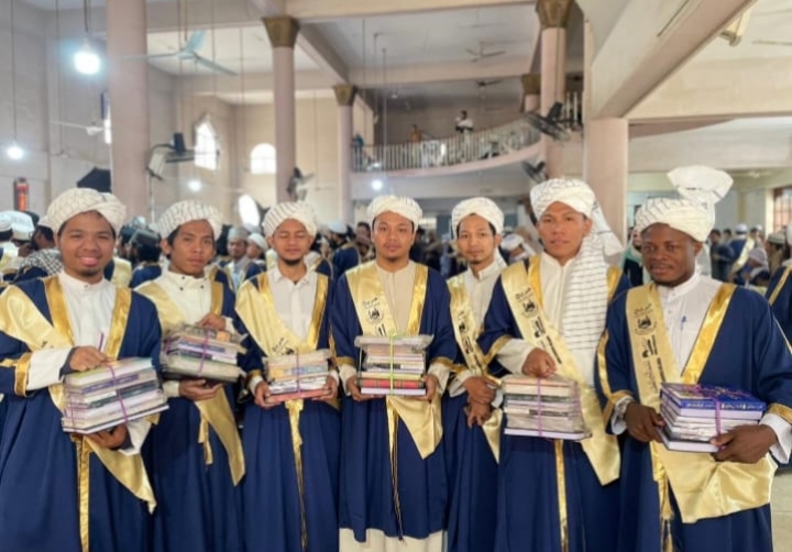 Putra Gowa yang Membanggakan Menyelesaikan Pendidikan di Universitas&nbsp; Binoria Internasional Pakistan