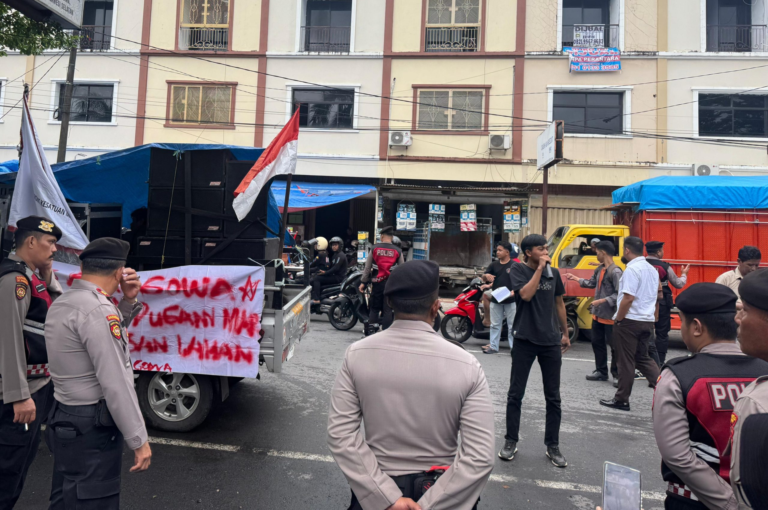 Aliasi Mahasiswa dan Pemuda Geruduk Kejari Gowa, Ada Apa ???